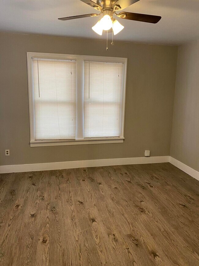 Building Photo - 2618 21st St