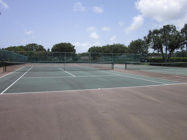 Building Photo - 2805 SW 22nd Ave