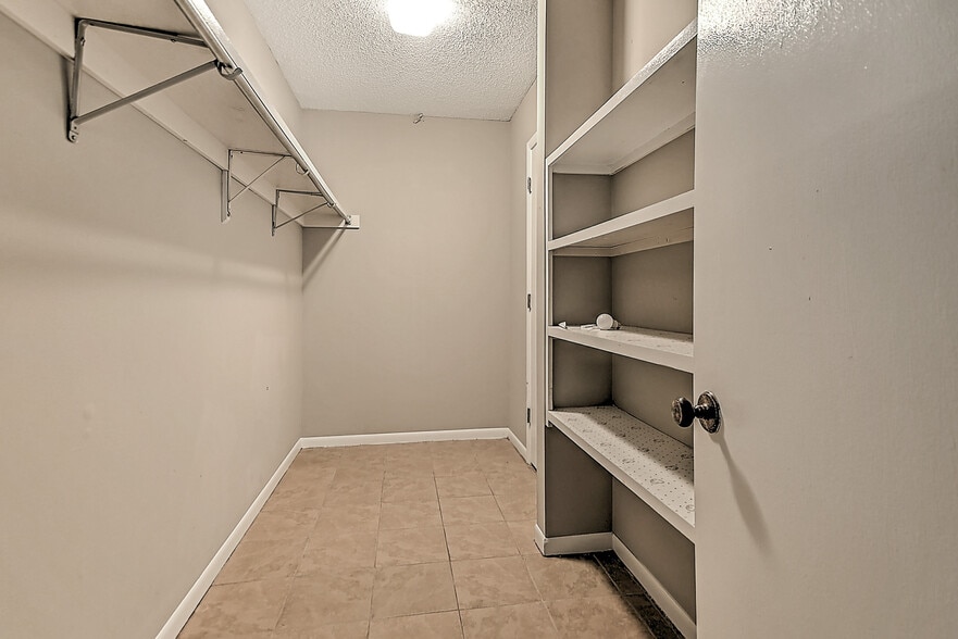 Building Photo - 109 Beechnut St