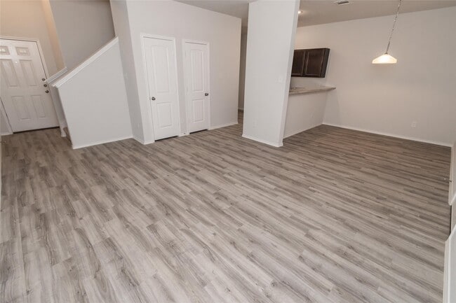 Building Photo - 3527 Bartolo Brush Ct