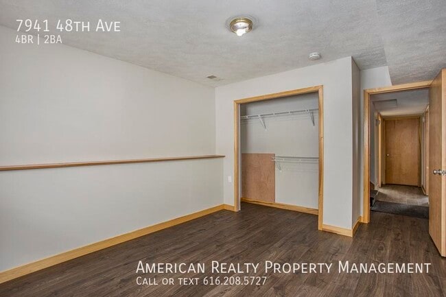 Building Photo - 7941 48th Ave