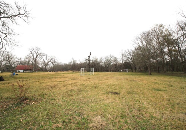 Building Photo - 1310 S Caney Dr