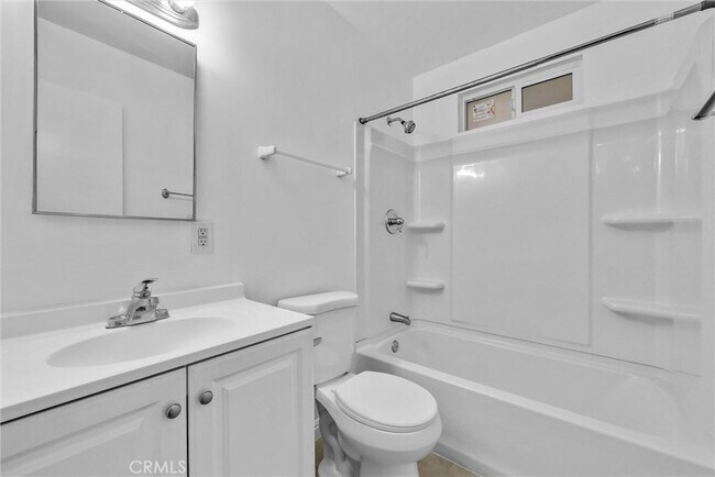 Building Photo - 9323 Sage Ave