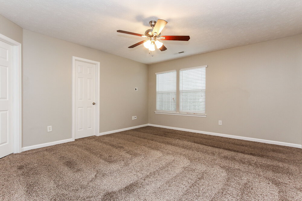 Building Photo - 10555 Wintergreen Way