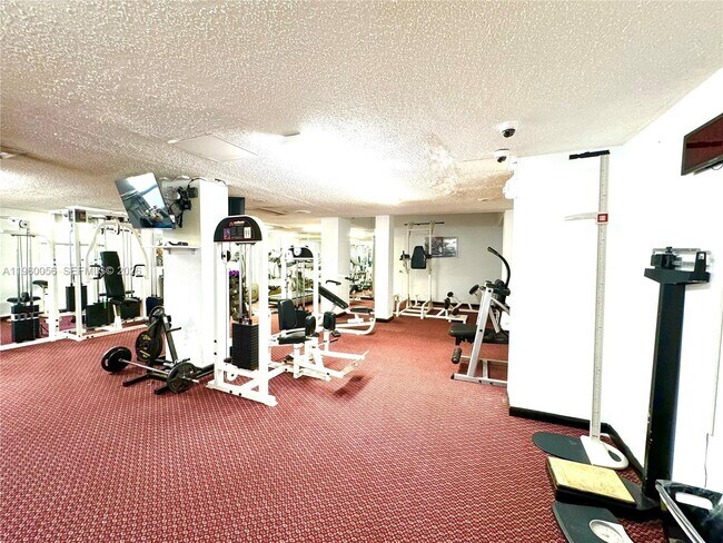 Building Photo - 230 174th St