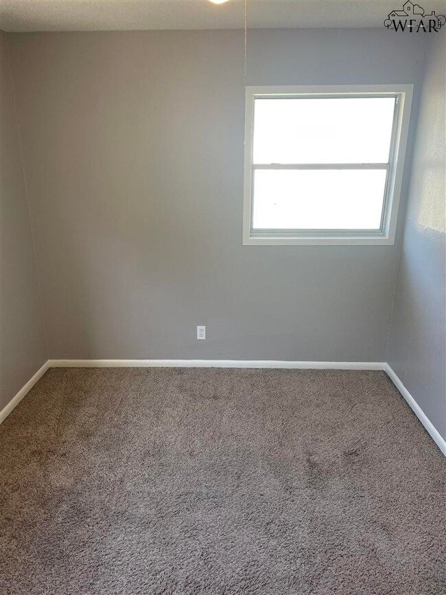 Building Photo - 4300 Barnett Dr