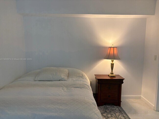 Building Photo - 9055 SW 73rd Ct