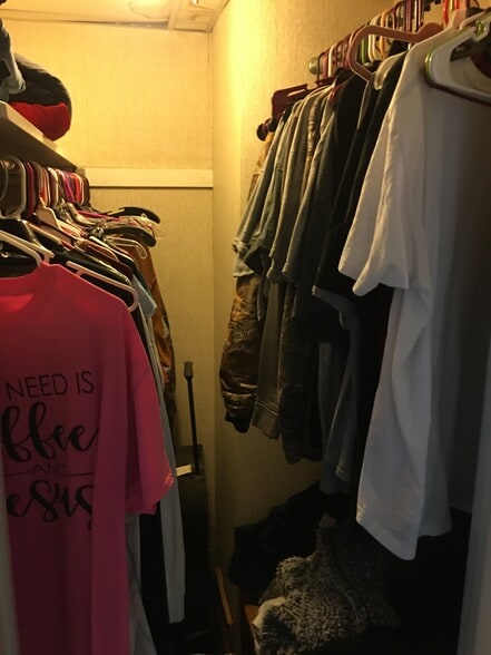 Closet - 138 N Main St