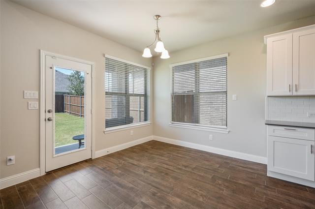 Building Photo - 6005 Horsetail Dr