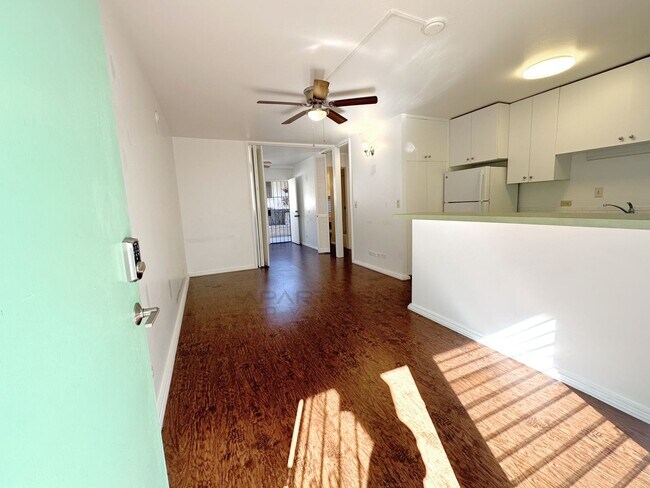Building Photo - 3340 Campbell Ave