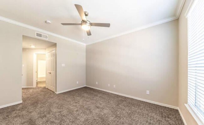 Building Photo - 2 bedroom in Dallas TX 75287