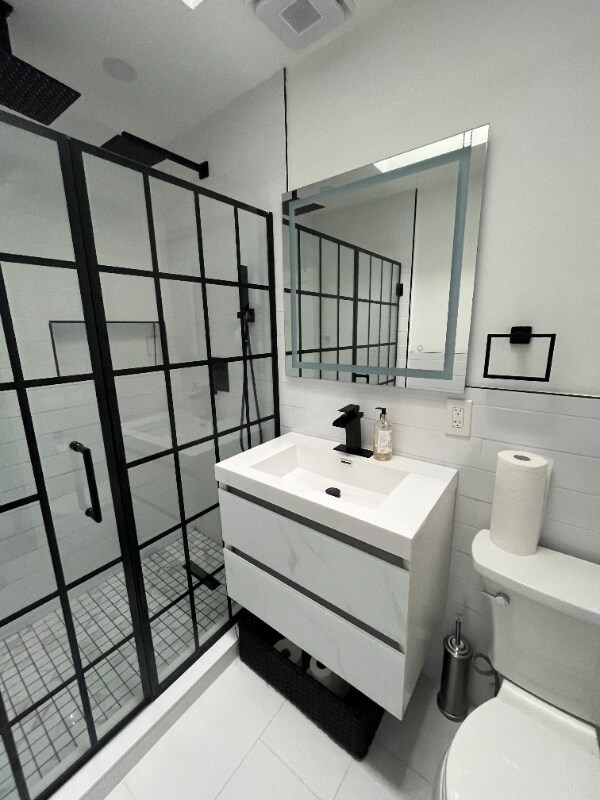 Building Photo - 7132 Kindred St