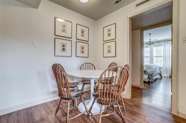 Building Photo - 4437 University Blvd