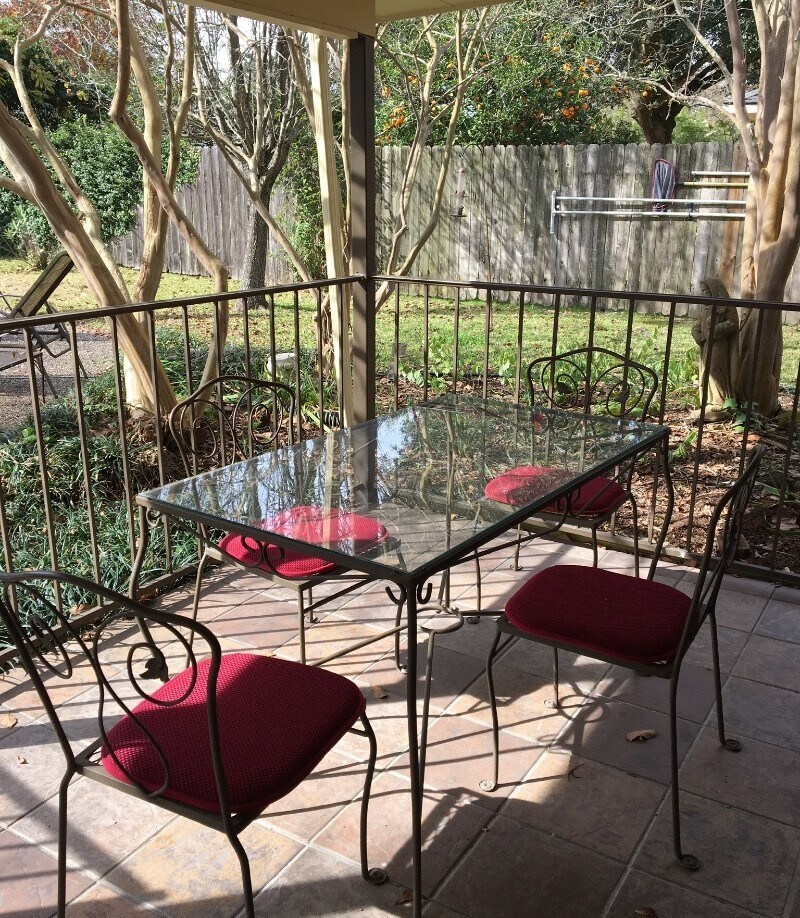 Patio - 412 Woodvale Ave