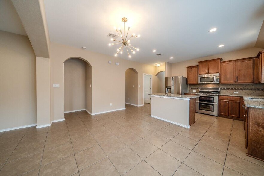 Building Photo - 304 Jack Ryan Ln