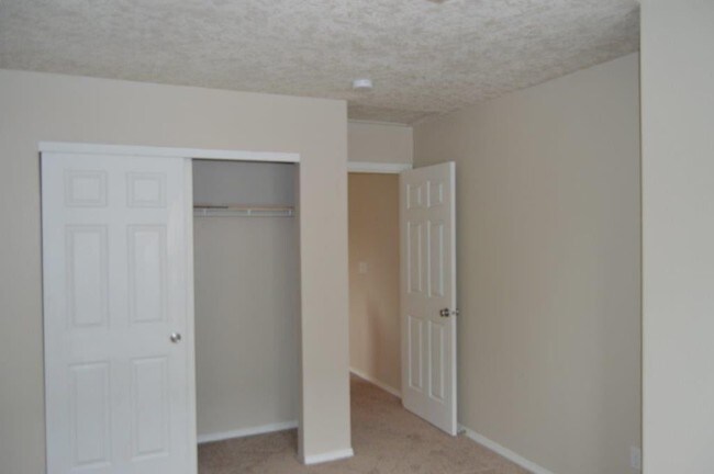 Building Photo - 14674 NW Blackthorne Ln
