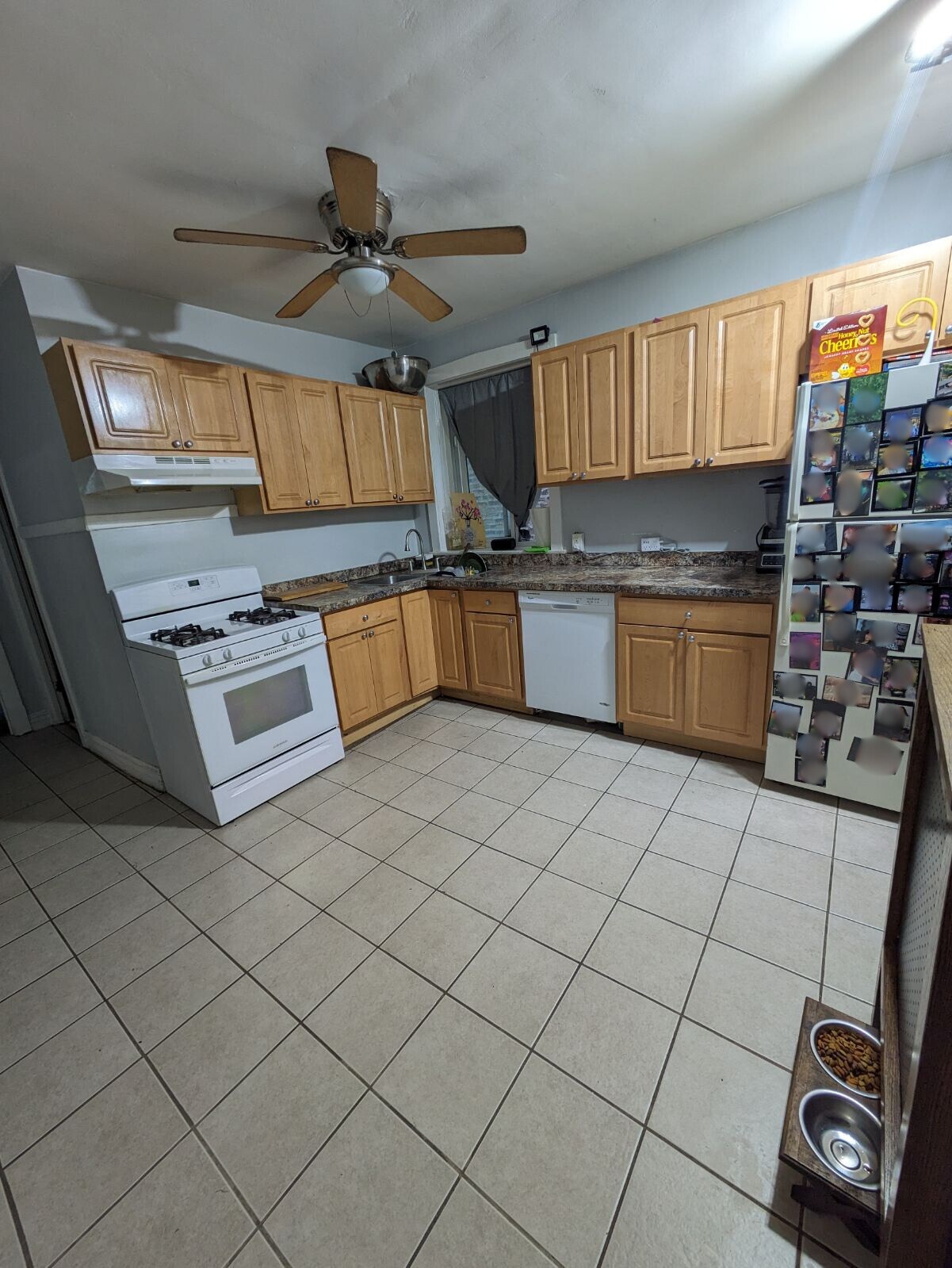 Building Photo - 3824 N Sawyer Ave