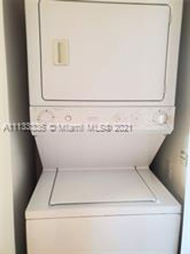 Building Photo - 7355 SW 89th St