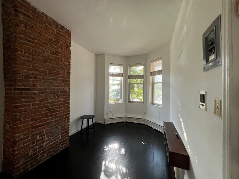 Building Photo - 1810 Palisade Ave