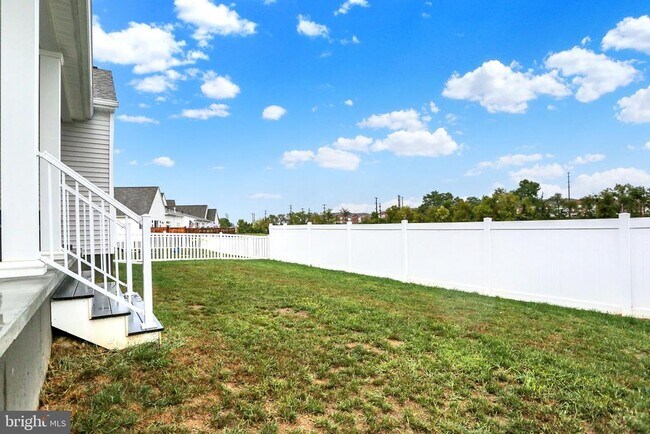 Building Photo - 3113 Bullfinch Ln