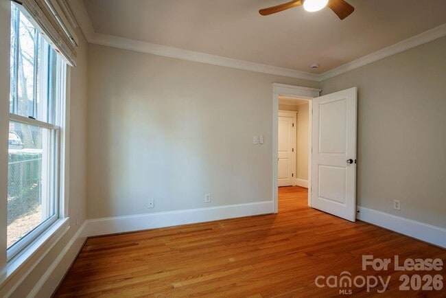 Building Photo - 435 Walnut Ave