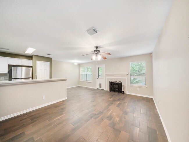 Building Photo - 167 Anise Tree Pl