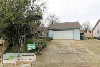 Building Photo - 1826 Cirrus St