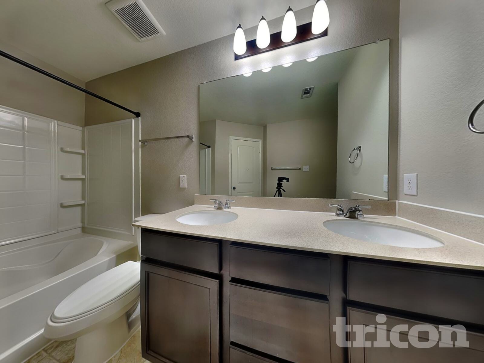 Building Photo - 13725 Vigilance St