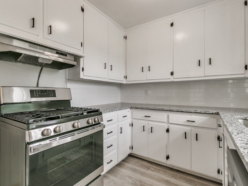 Building Photo - 8308 NE 33rd St