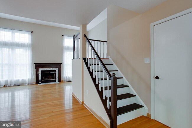 Building Photo - 21707 Leatherleaf Cir