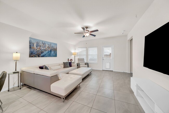 Building Photo - 20267 Creekdale Bend Dr