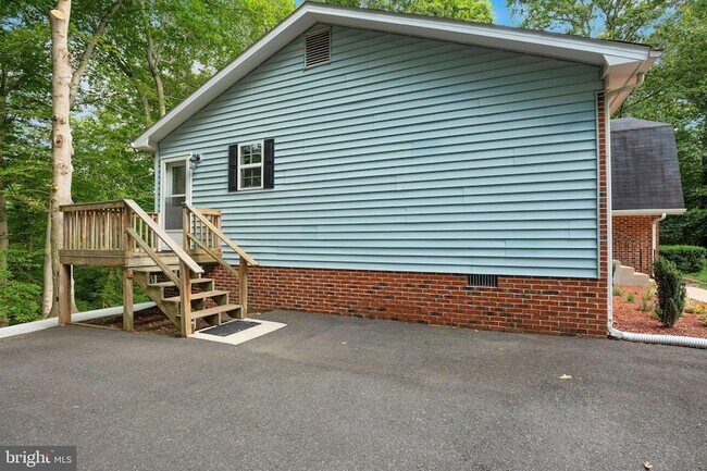 Building Photo - 37245 E Spicer Dr