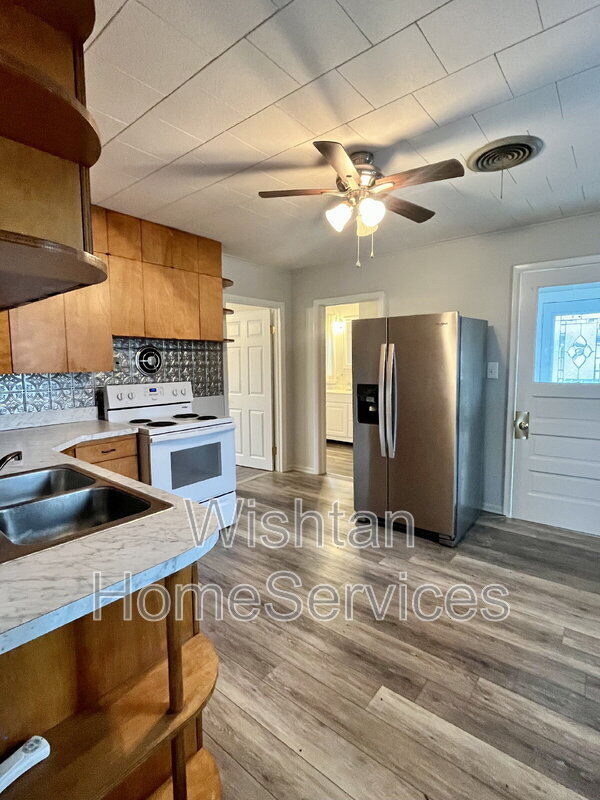 Primary Photo - 2545 N Co Rd 1740