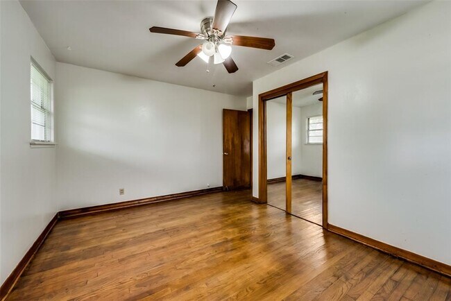 Building Photo - 4262 T C Jester Blvd