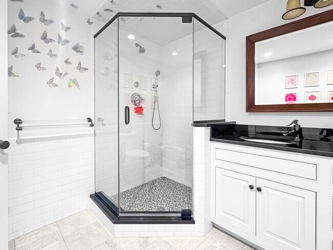 Building Photo - 7 Sanborn Terrace