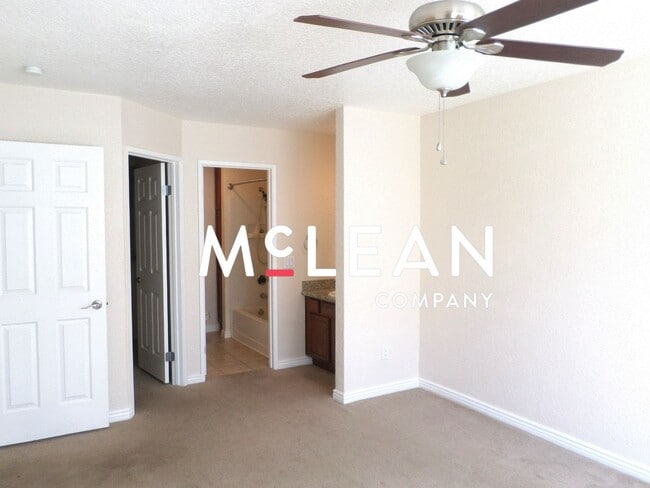 Building Photo - Prime Location 2BR Condo with Patio in Gated Saddleback Community