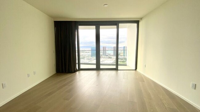 Building Photo - 1000 Auahi St