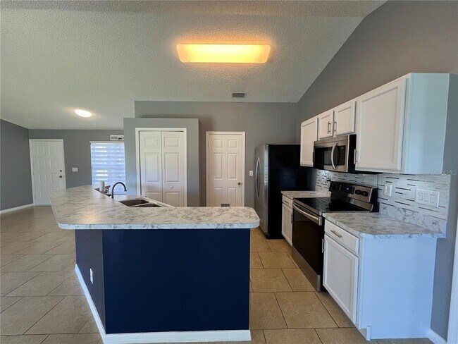 Building Photo - 755 Triple Crown Ln