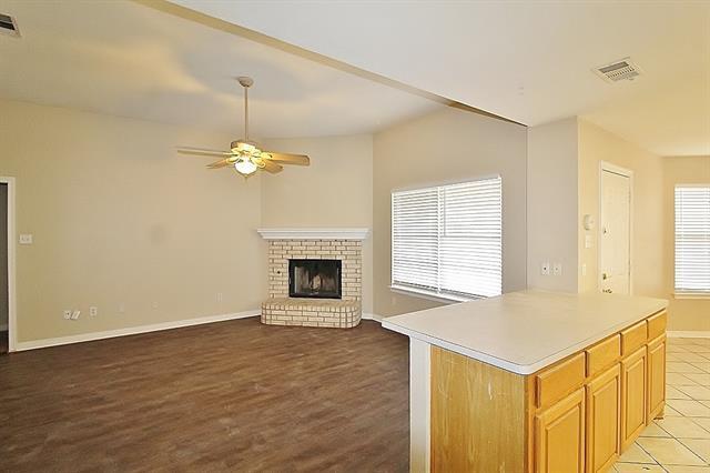 Building Photo - 6209 Donna Dr