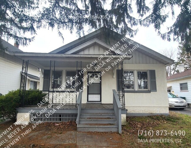 Primary Photo - 39 Robin St