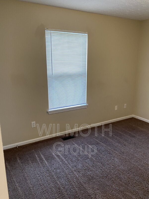 Building Photo - 2265 Valley Creek E Ln