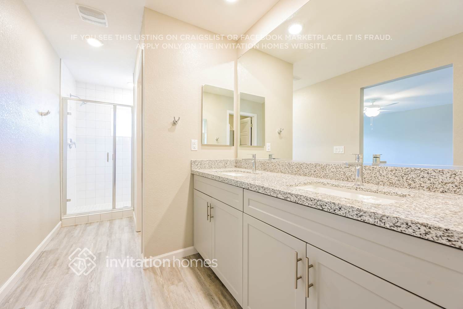 Building Photo - 24281 E Mexico Ave