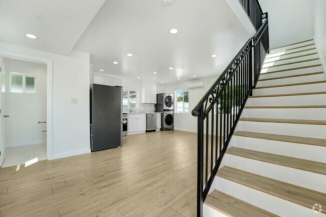 Building Photo - 22567 Leadwell St