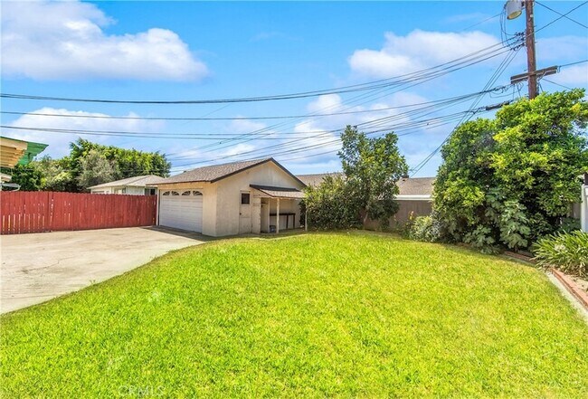 Building Photo - 454 N Shattuck Pl