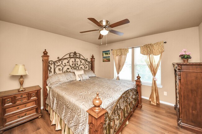 Building Photo - 21302 Mystic Oak Dr