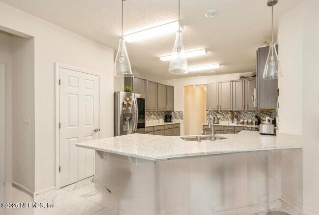 Building Photo - 9605 Price Park Dr