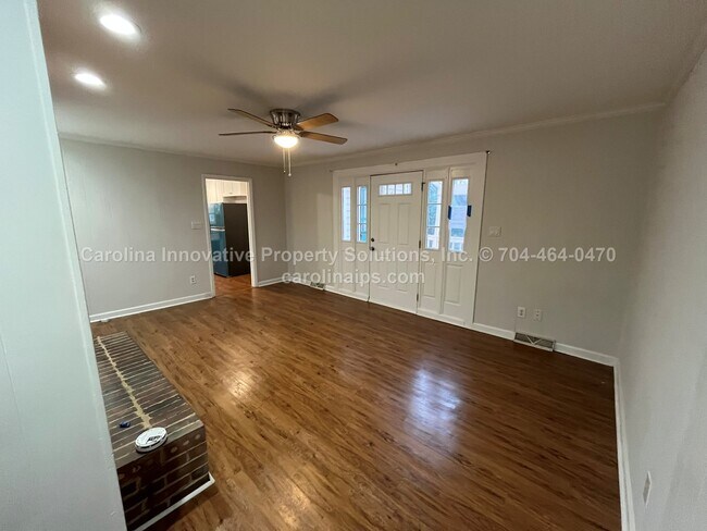 Building Photo - 7622 Helmdale Ave