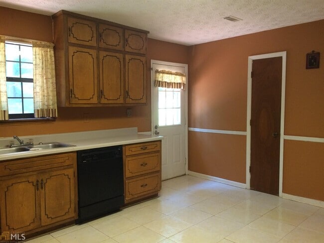 Building Photo - 10283 Richfield Ct