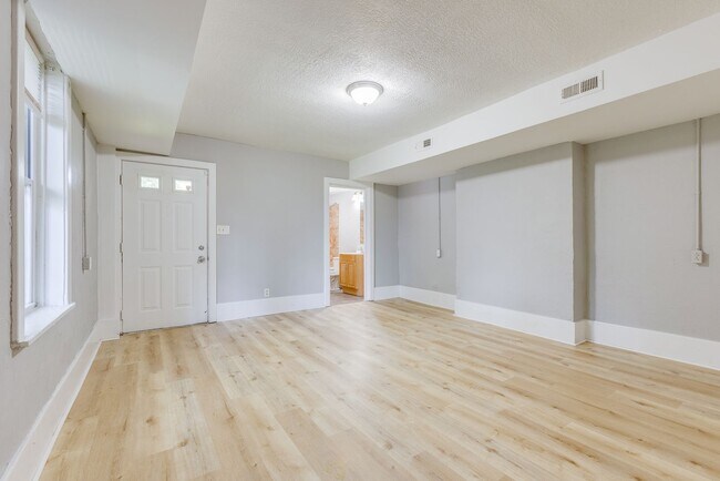 Building Photo - shad3162-3164