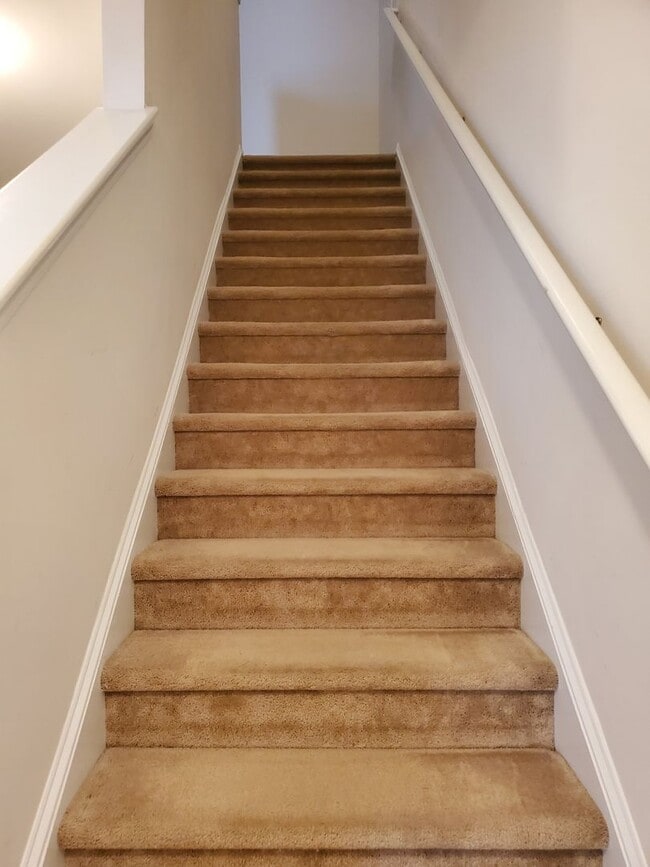 Building Photo - Wellington Community - Long Term Rental